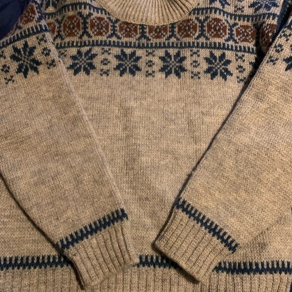 Jantzen Tan and Blue Crewneck Sweater Nordic Pattern 100% virgin wool Large - Picture 7 of 8